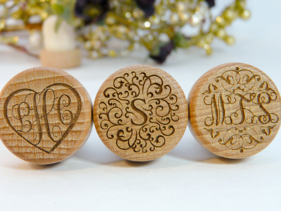 Tapones de vino con monograma
